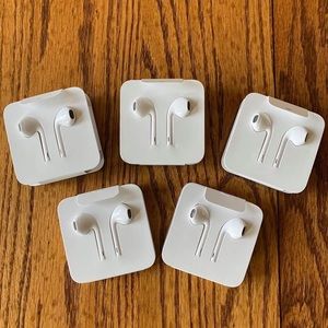 Apple Earbuds